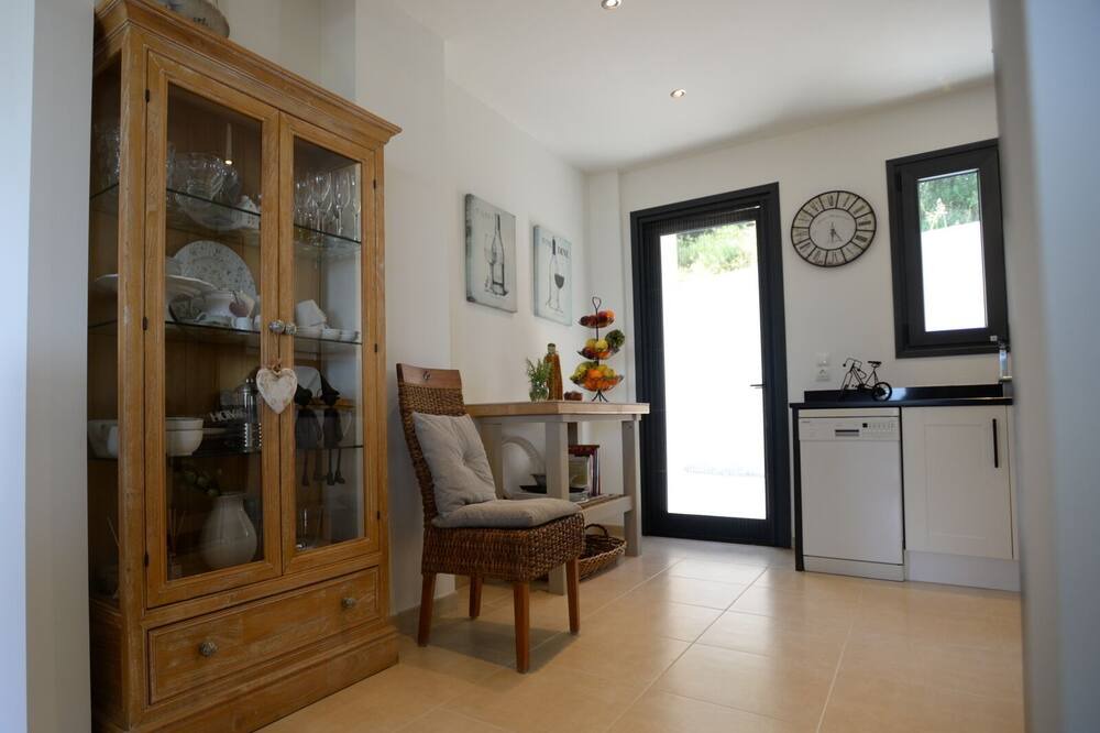 Photo of Kitchen in Kato Korakiana
