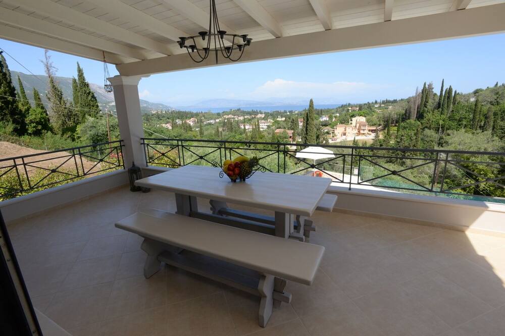 Photo of Patio Balcony in Kato Korakiana