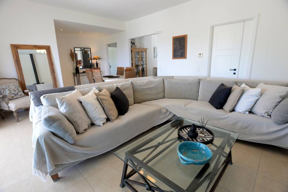 Photo of Livingroom in Kato Korakiana