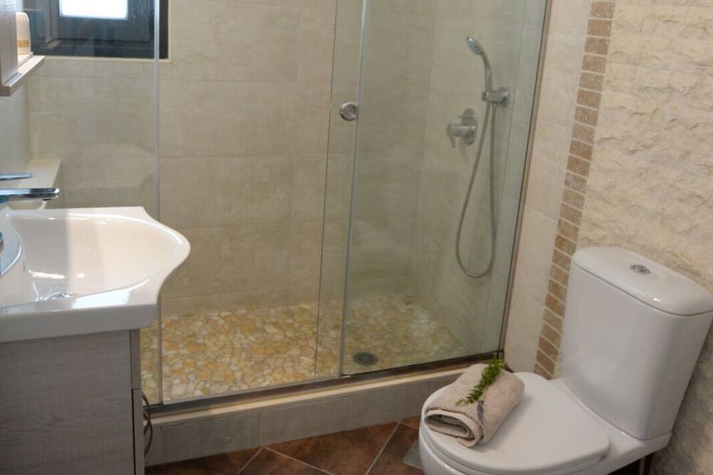 Photo of Bathroom in Kato Korakiana