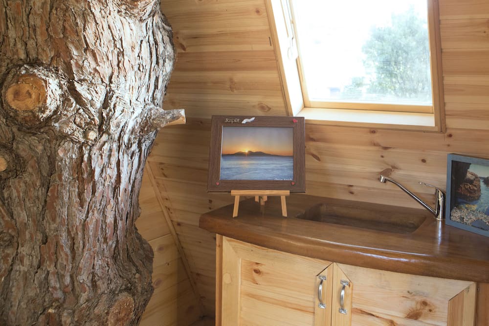 Photo of Livingroom in Ikaria