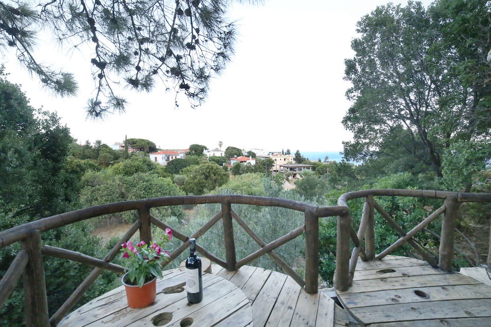 Photo of Patio Balcony in Ikaria