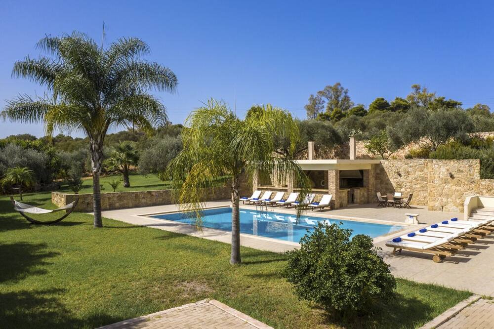 Photo of Outdoor in Souda