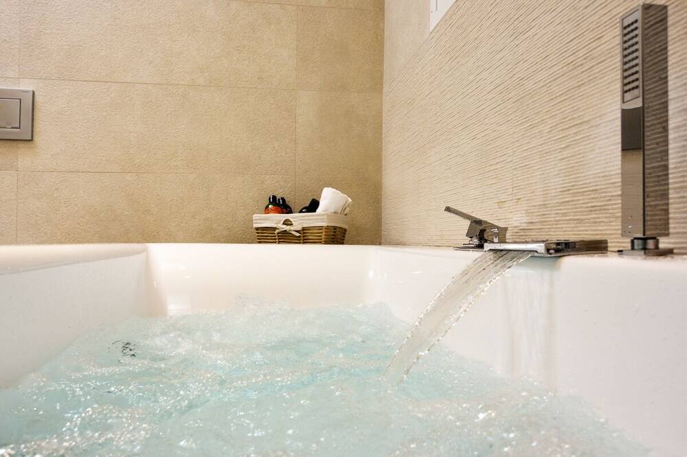 Photo of Bathroom in Souda