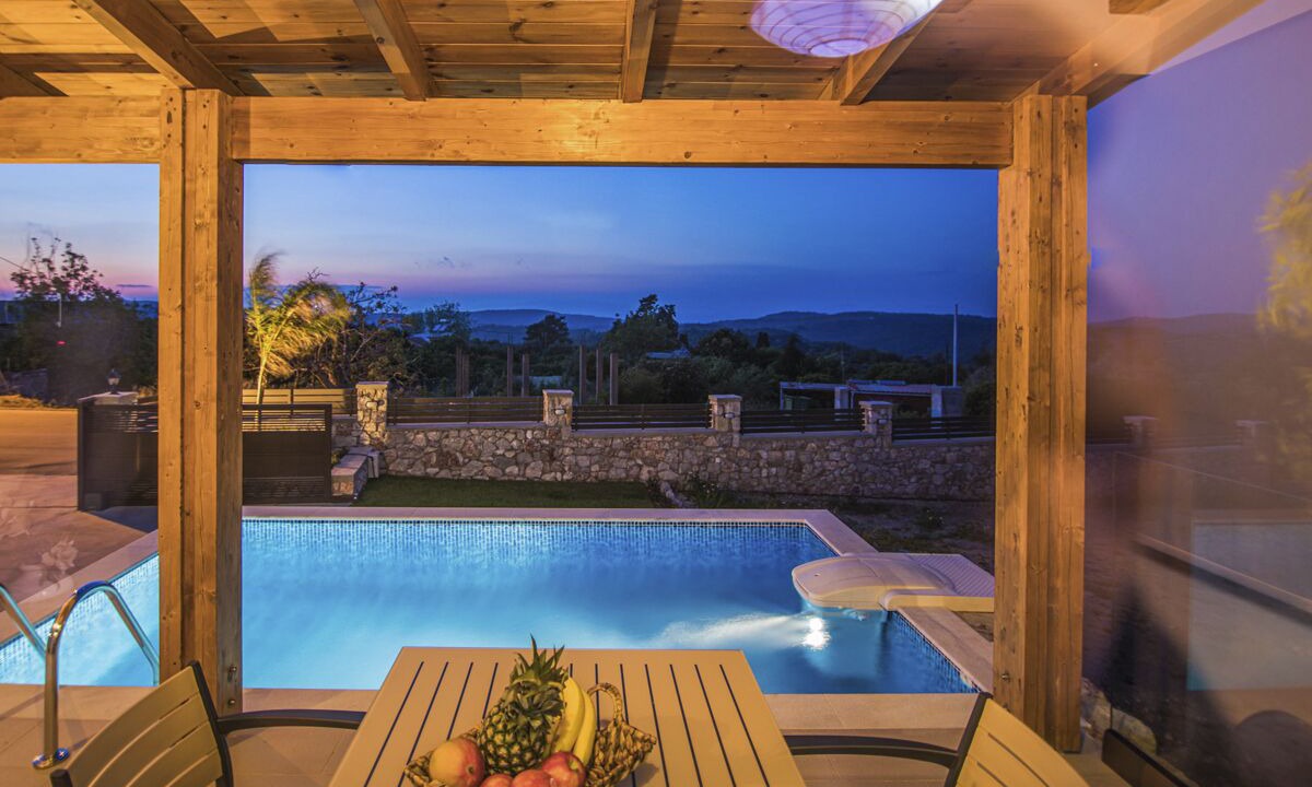 Photo of Outdoor in Salakos