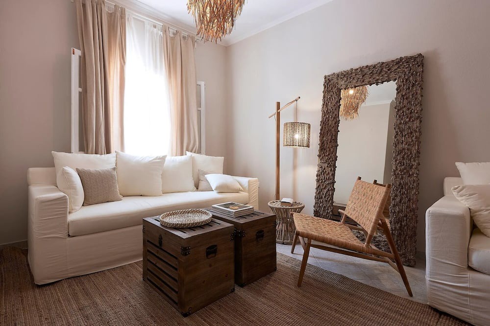 Photo of Livingroom in Adamas