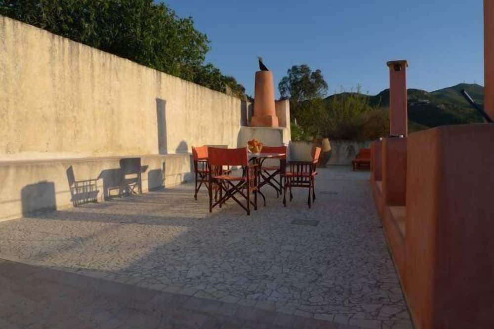 Photo of Outdoor in Alithini