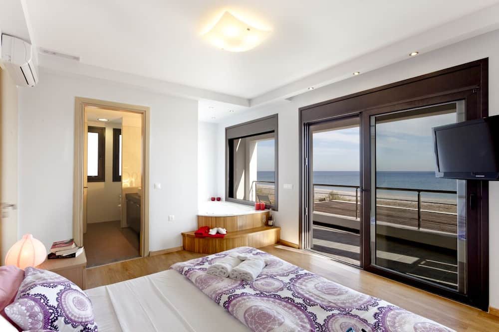 Photo of Bedroom in Lahania