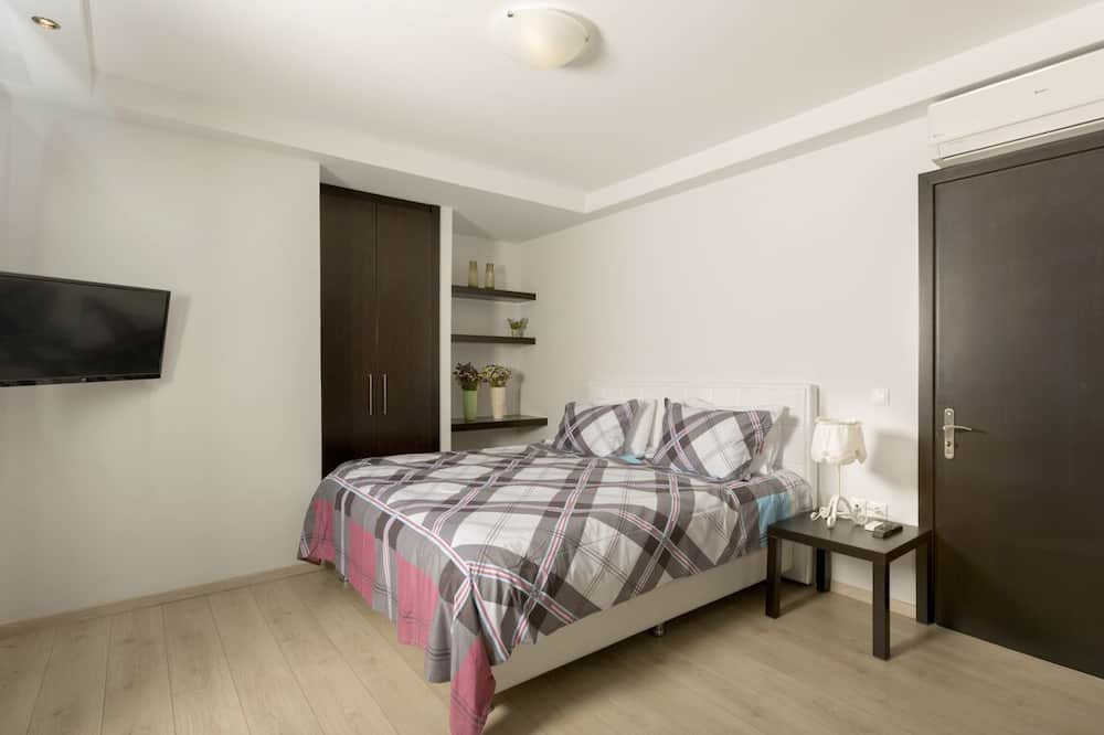 Photo of Bedroom in Lahania