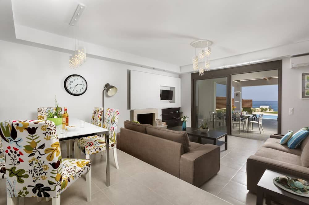 Photo of Livingroom in Lahania