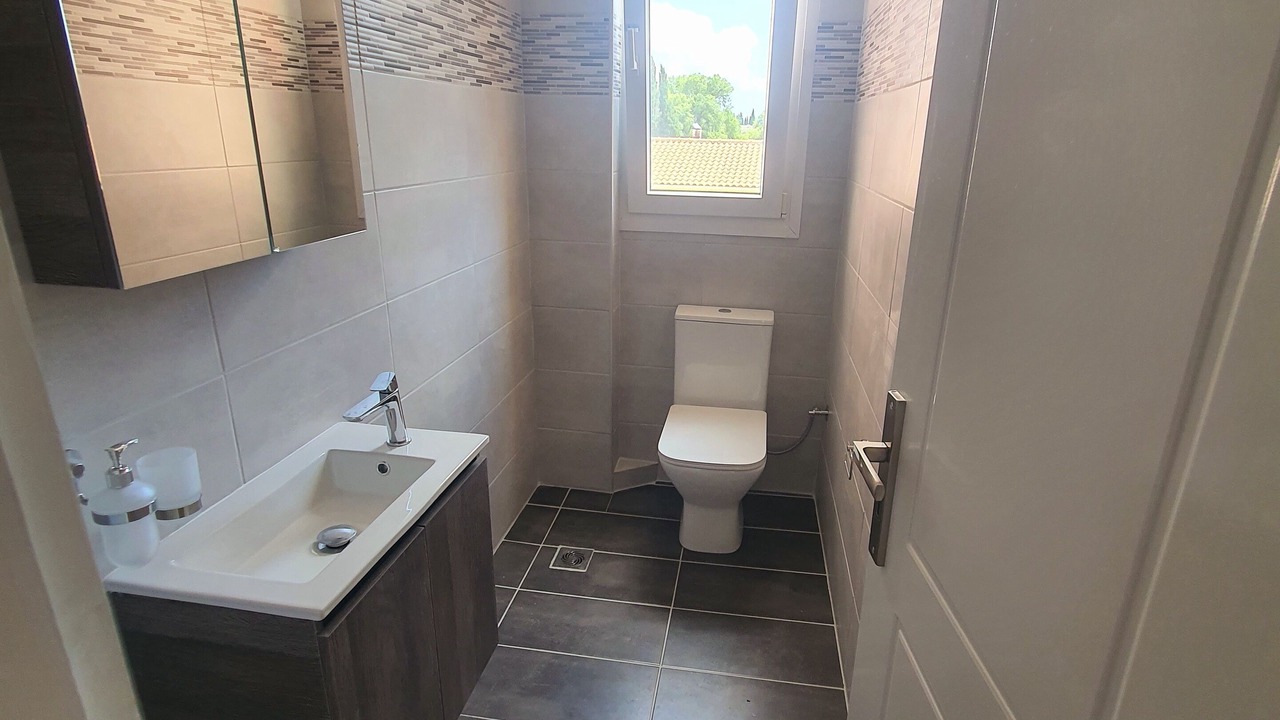 Photo of Bathroom in Kato Korakiana