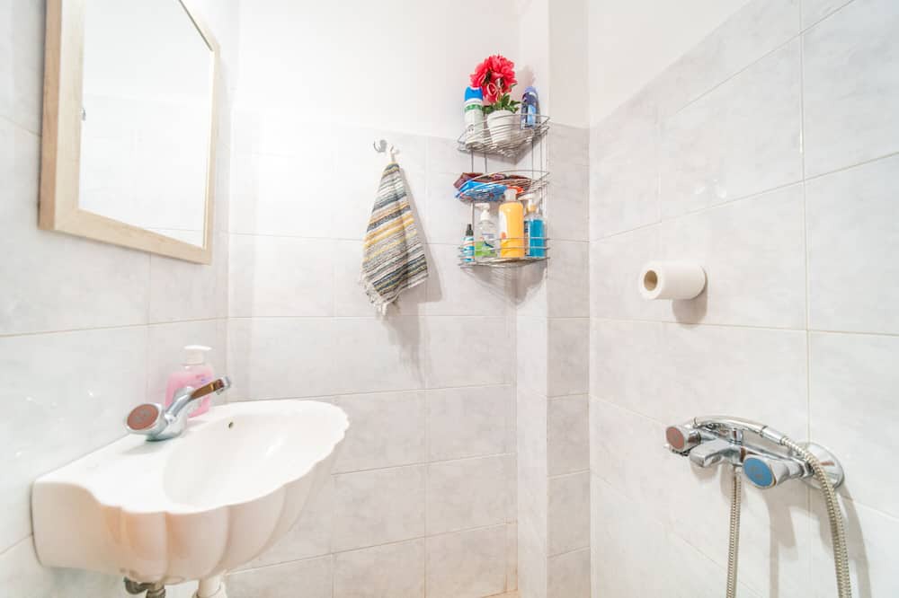 Photo of Bathroom in Pelekas