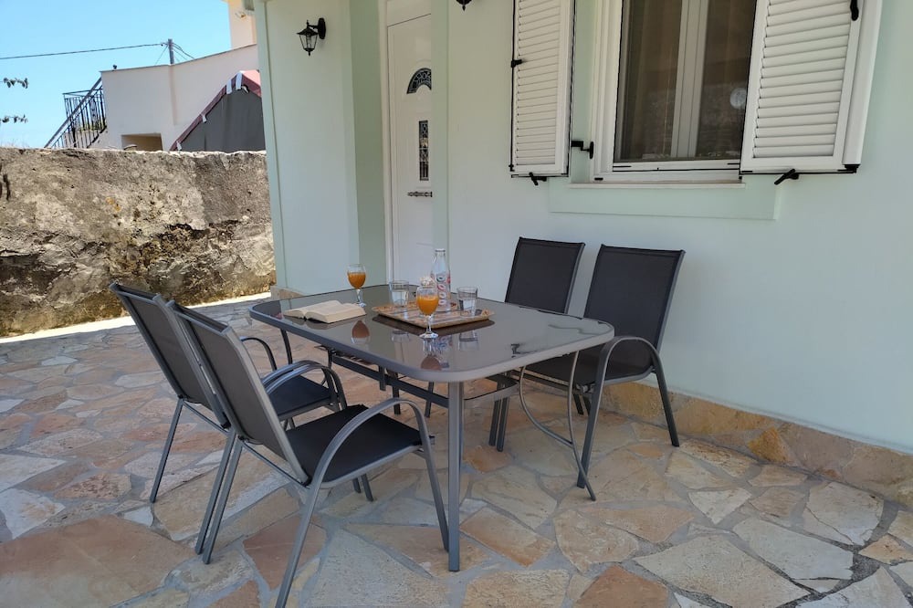 Photo of Patio Balcony in Makriotika