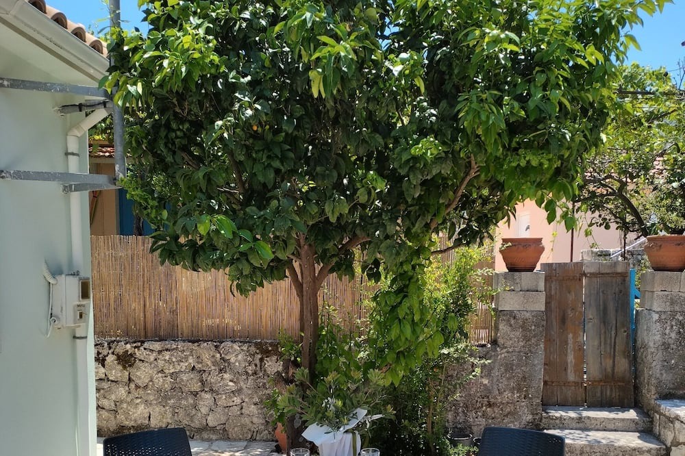 Photo of Patio Balcony in Makriotika