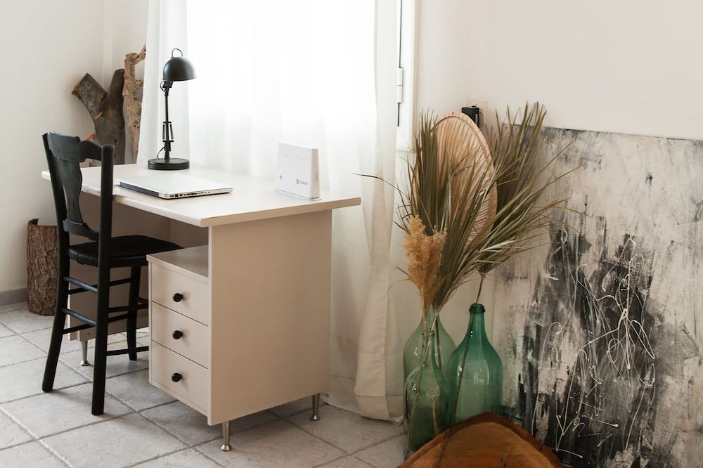 Photo of Bedroom in East Mani