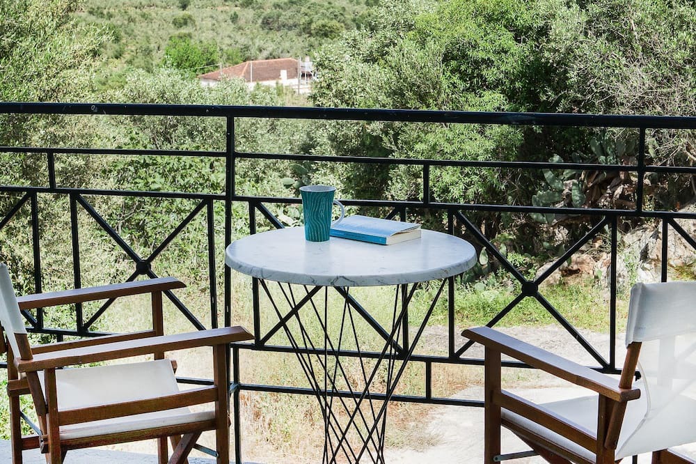 Photo of Outdoor in East Mani