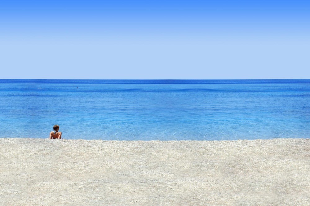 Photo of Others in Mirthios