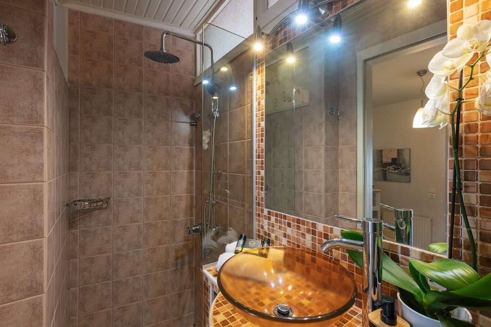 Photo of Bathroom in Mirthios