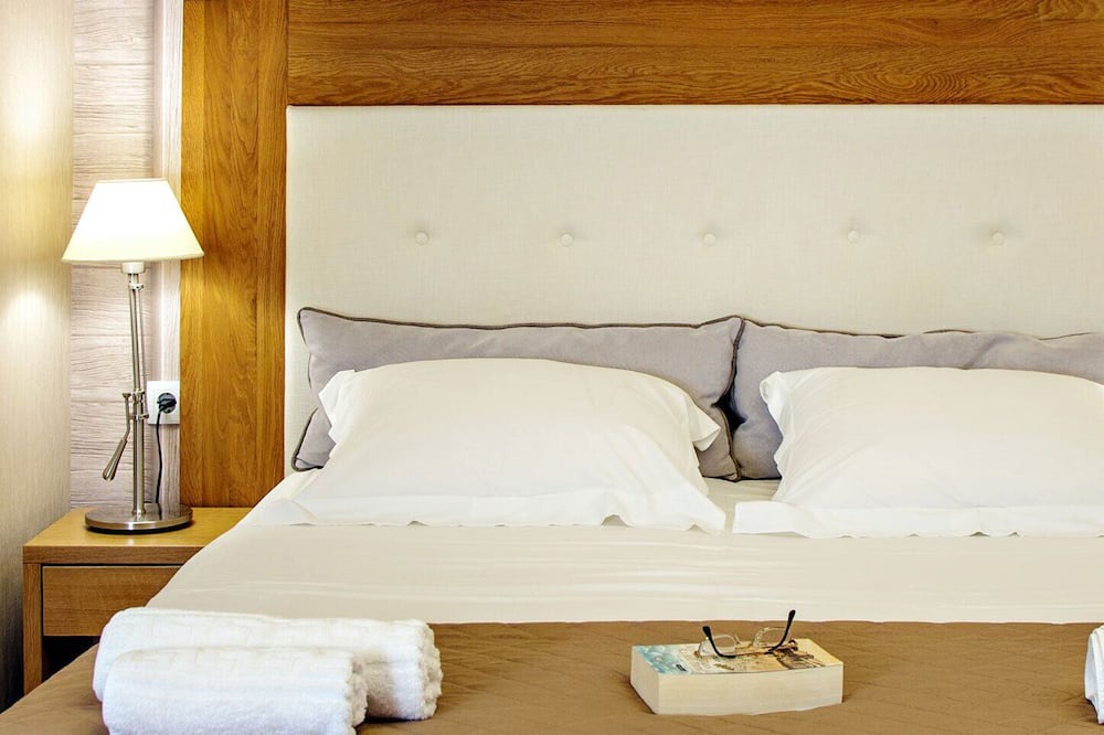 Photo of Bedroom in Mirthios