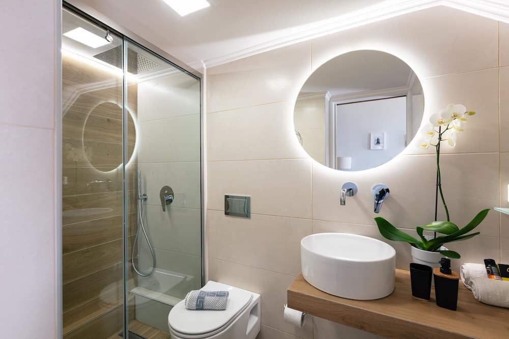 Photo of Bathroom in Mirthios