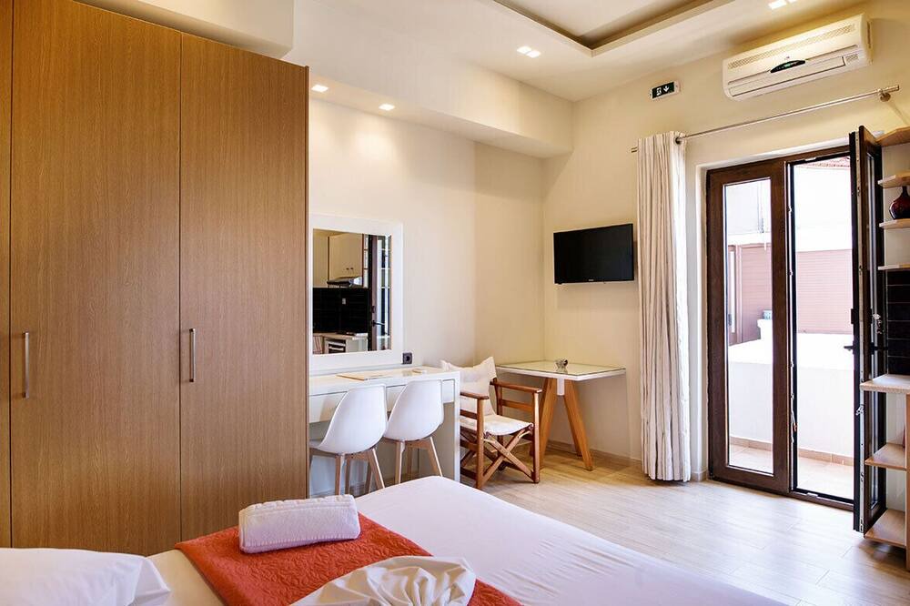 Photo of Bedroom in Mirthios