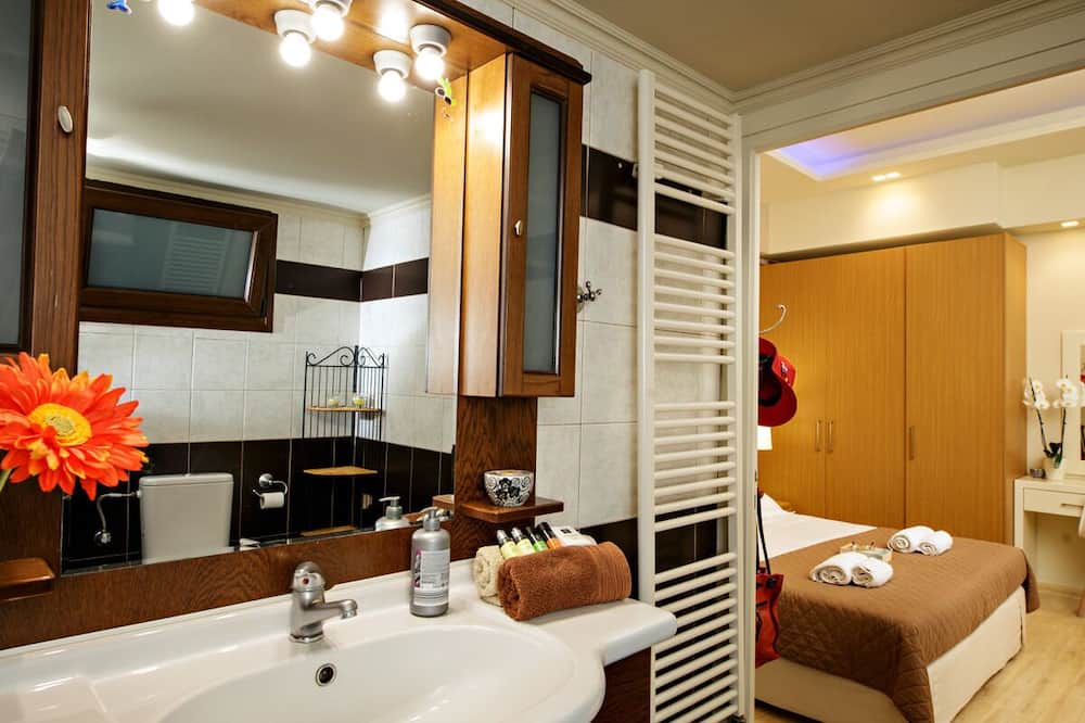 Photo of Bathroom in Mirthios