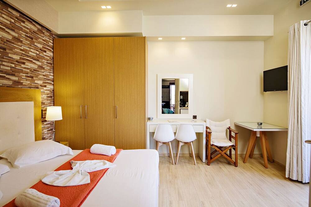 Photo of Bedroom in Mirthios