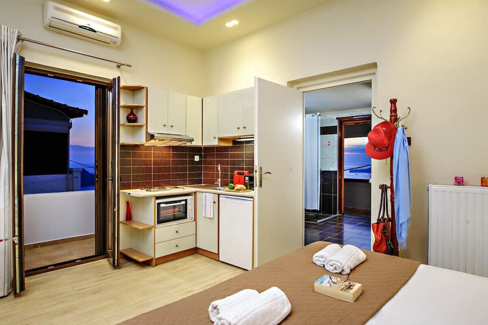 Photo of Kitchen in Mirthios