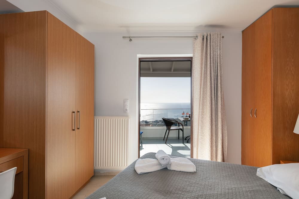 Photo of Bedroom in Mirthios