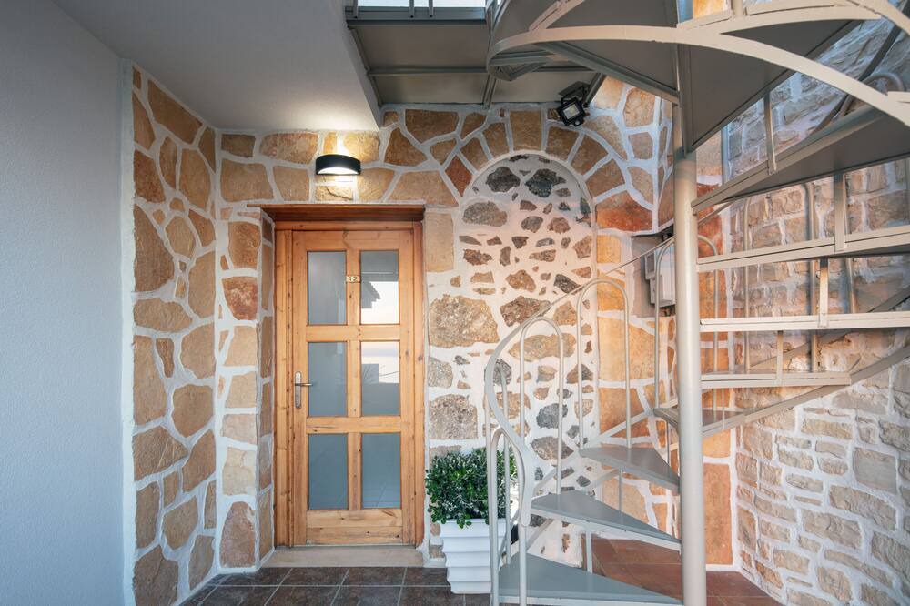 Photo of Outdoor in Mirthios