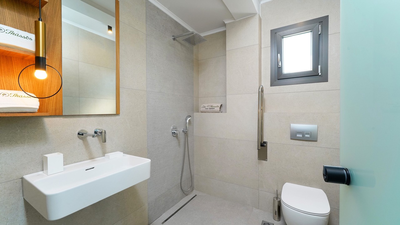 Photo of Bathroom in Thasos Town