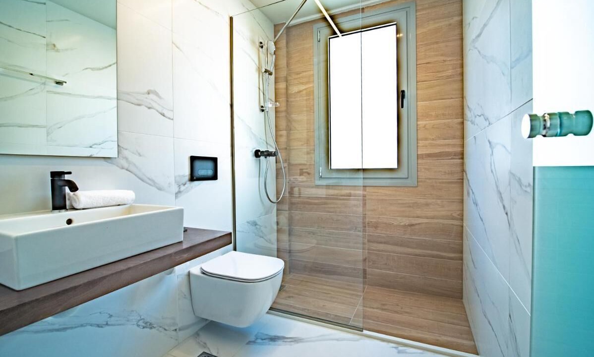 Photo of Bathroom in Volos City Centre