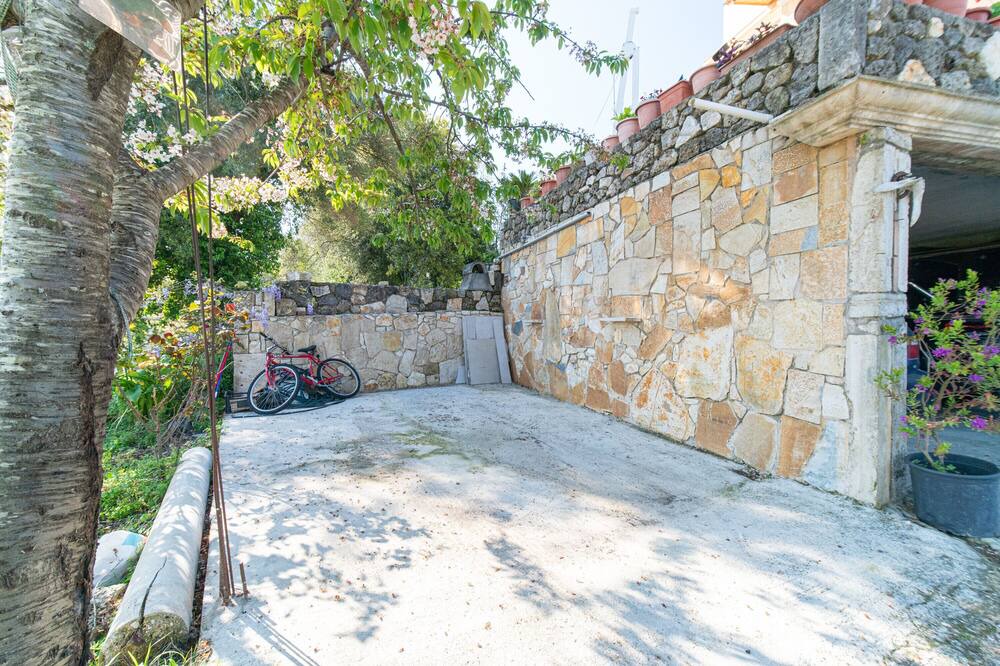 Photo of Outdoor in Kato Korakiana