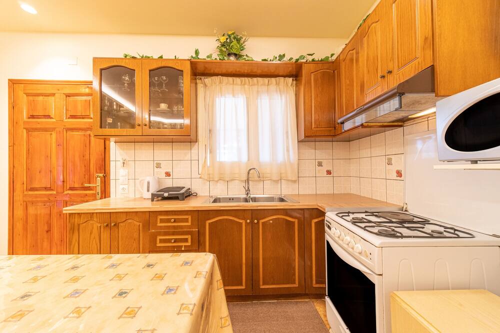 Photo of Kitchen in Kato Korakiana