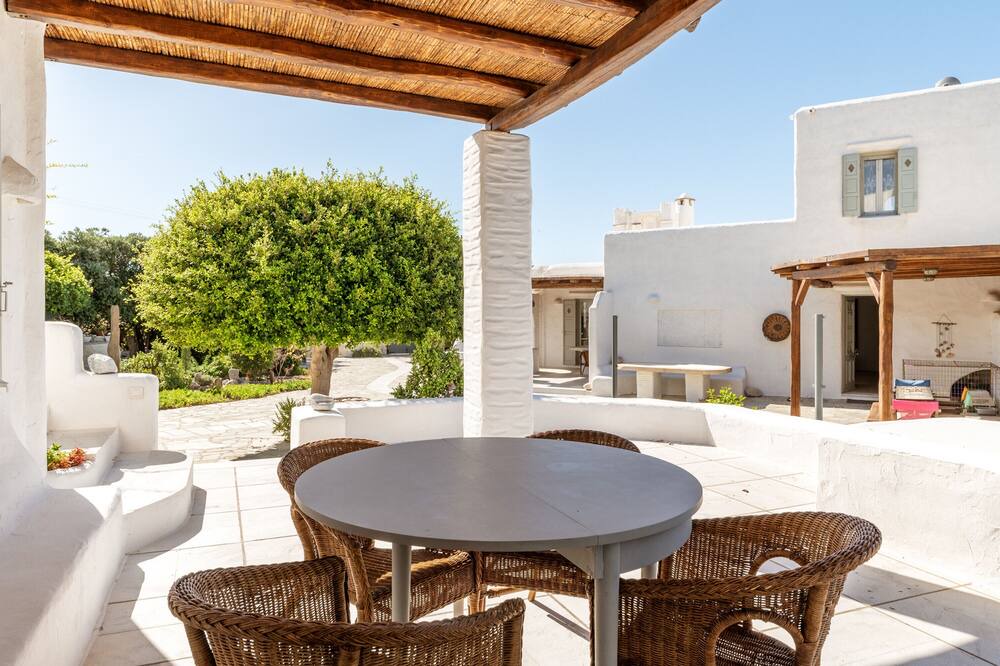 Photo of Outdoor in Glisidia