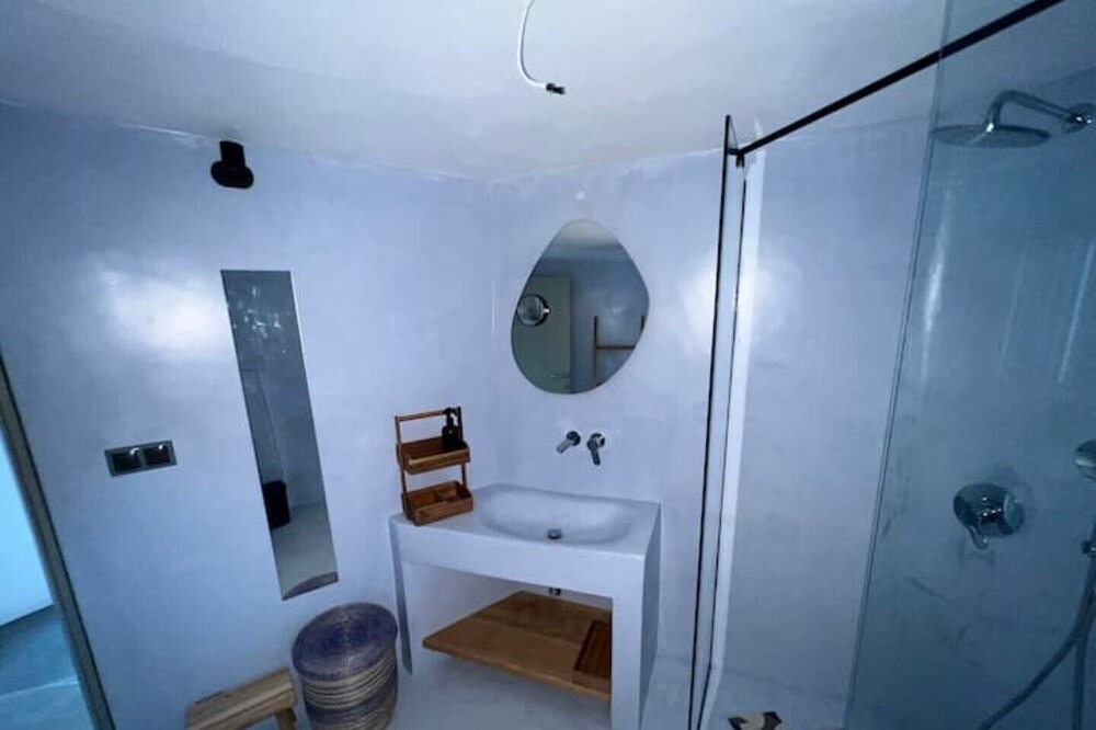 Photo of Bathroom in Apollonia