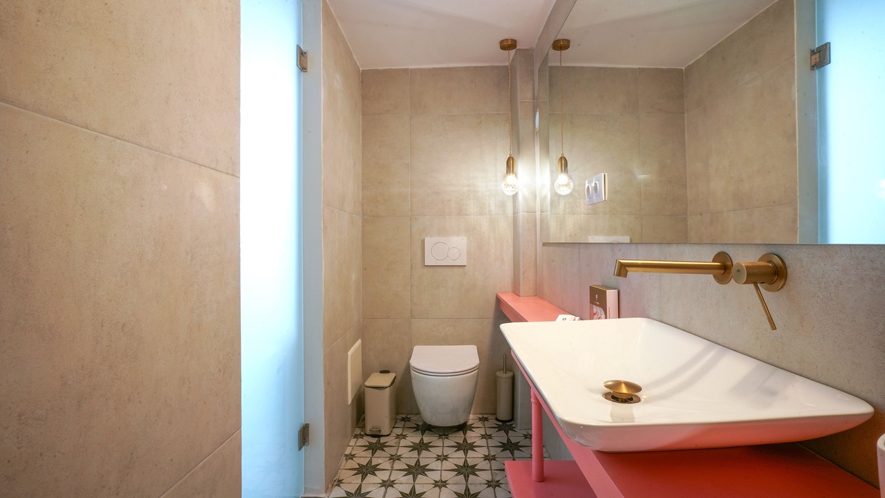 Photo of Bathroom in Ermoupoli