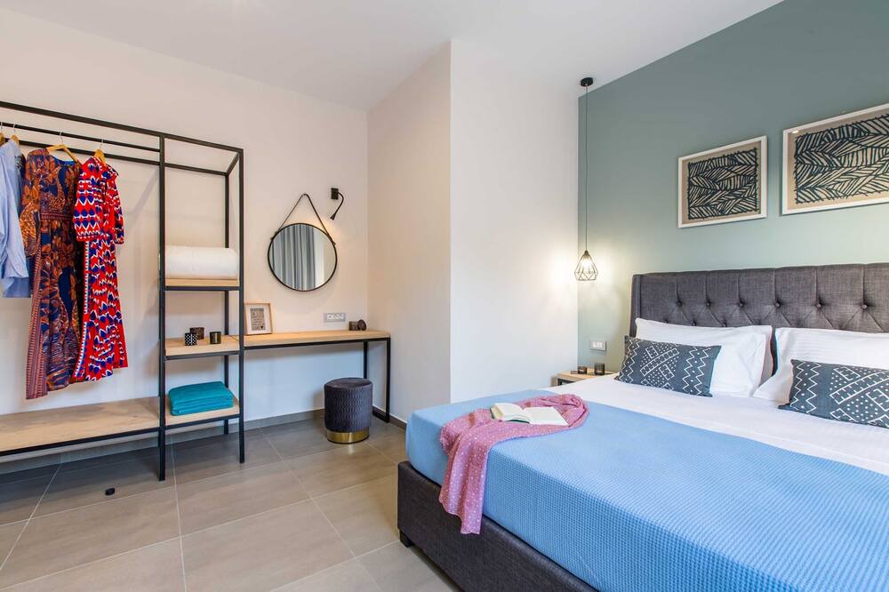 Photo of Bedroom in Alikianos