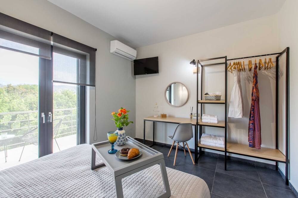 Photo of Livingroom in Alikianos