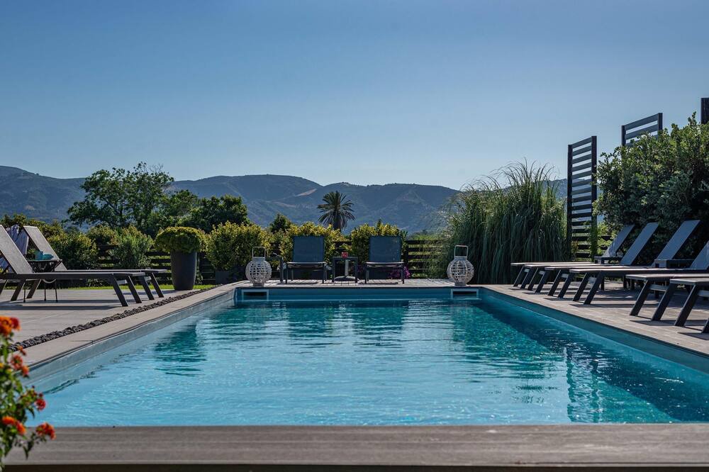Photo of Outdoor in Alikianos
