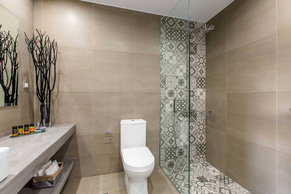 Photo of Bathroom in Alikianos