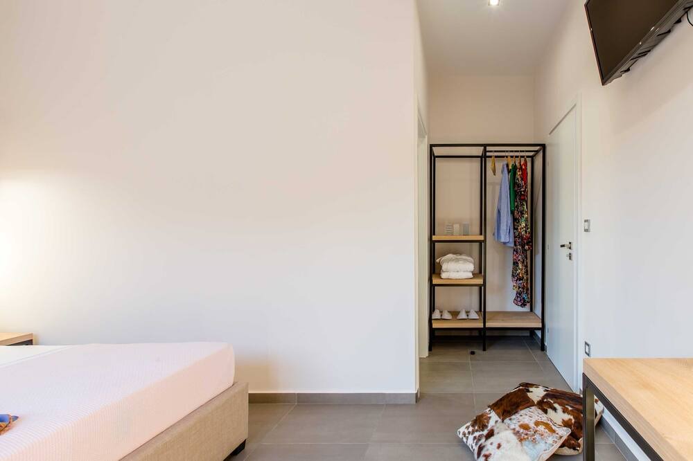 Photo of Bedroom in Alikianos