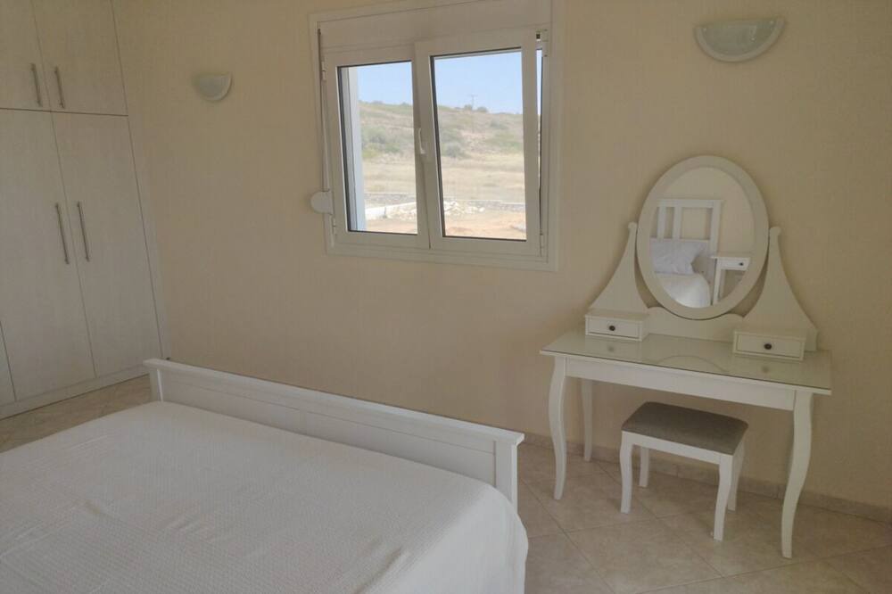 Photo of Bedroom in Lahania