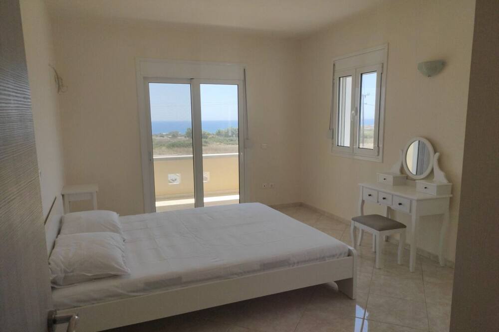 Photo of Bedroom in Lahania