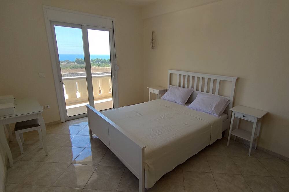 Photo of Bedroom in Lahania