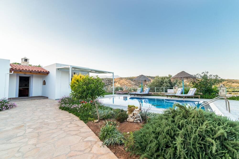 Photo of Outdoor in Pitsidia