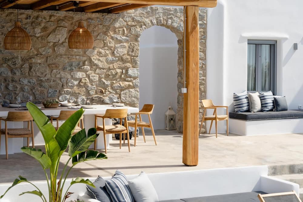 Photo of Outdoor in Glinado