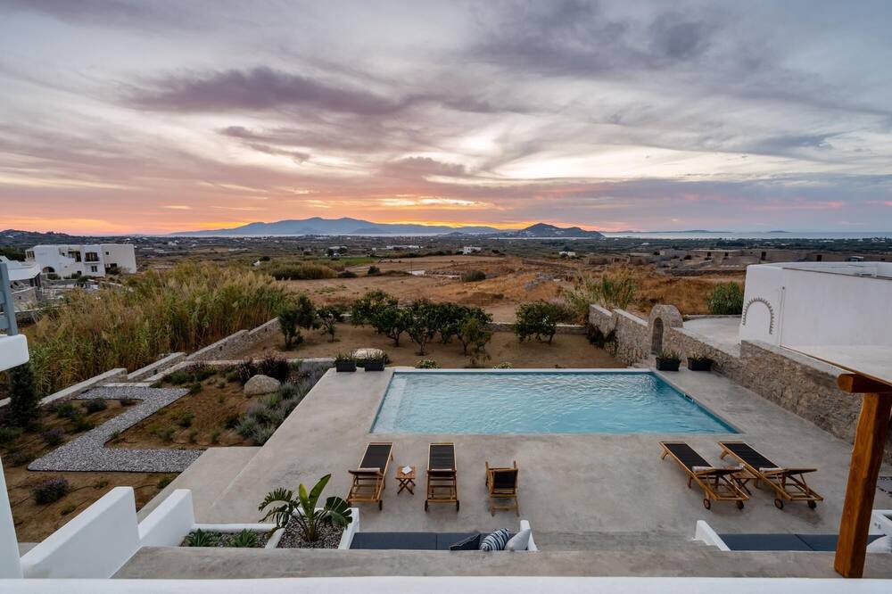Photo of Outdoor in Glinado