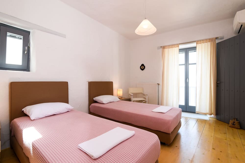 Photo of Bedroom in Marpissa