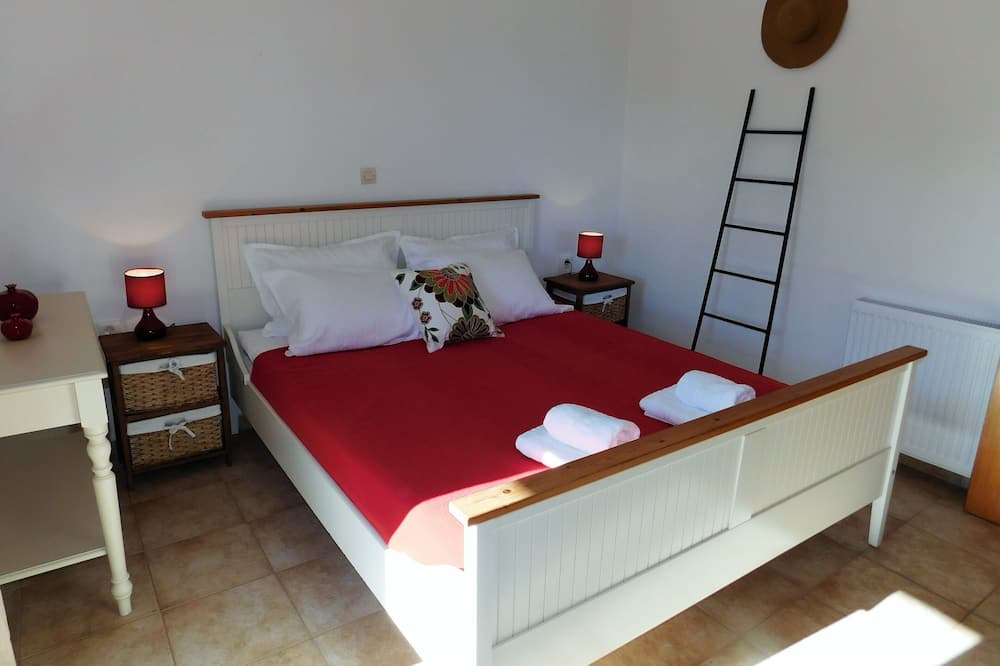 Photo of Bedroom in Kefalas
